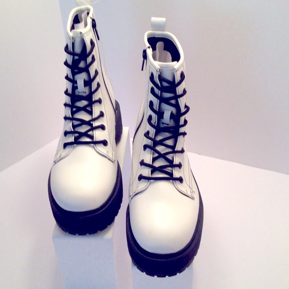Womens Erin Combat Boots, Size 8.5 - Picture 1 of 6